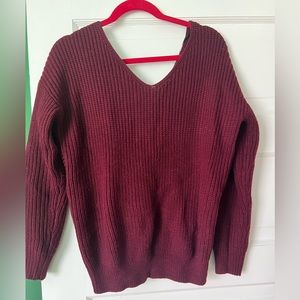 Maroon twist back sweater small